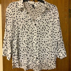 H&M Size 6 Button-Up Leopard Print Shirt